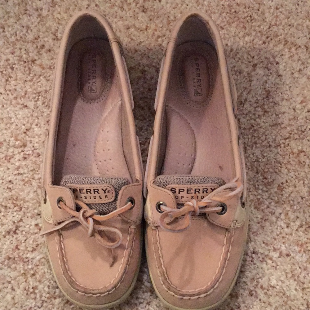 Women’s sperry topsiders